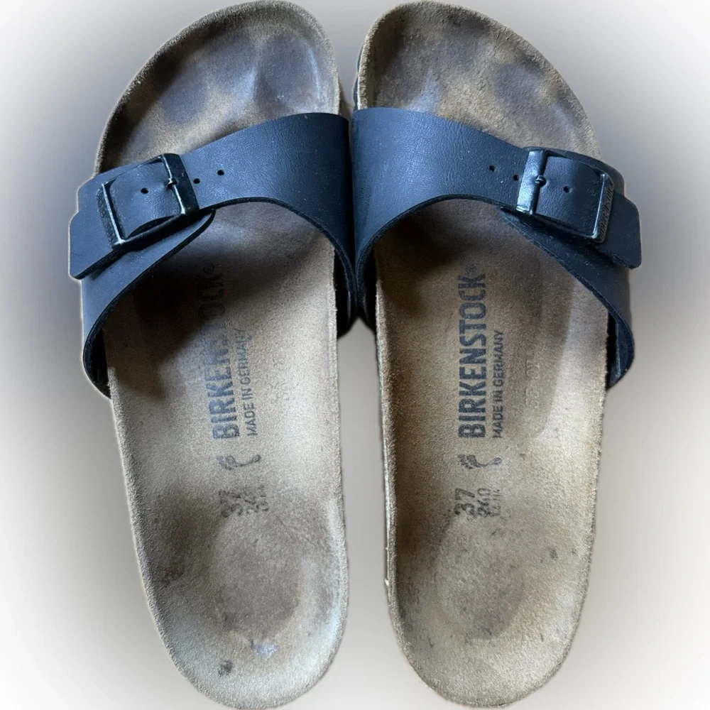 Birkenstock Madrid Classic Black Slip-On Sandals - Picture 3 of 6